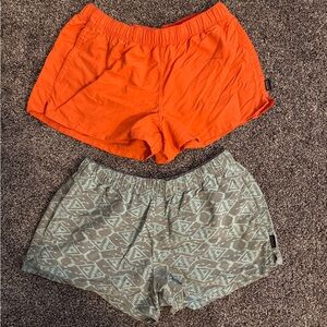 Patagonia Shorts - 2 pair : salmon orange and grey and teal
Pattern